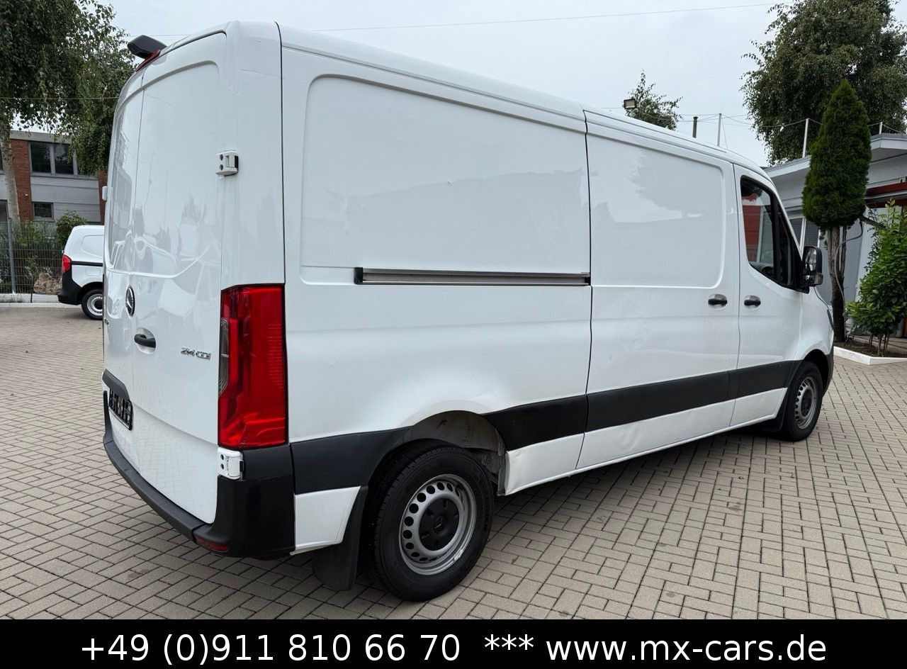Mercedes-Benz Sprinter 214 CDi L2H1 Klima Kamera No. 314-16 - Furgoneta pequeña: foto 5 Mercedes-Benz Sprinter 214 CDi L2H1 Klima Kamera No. 314-16 - Furgoneta pequeña: foto 5