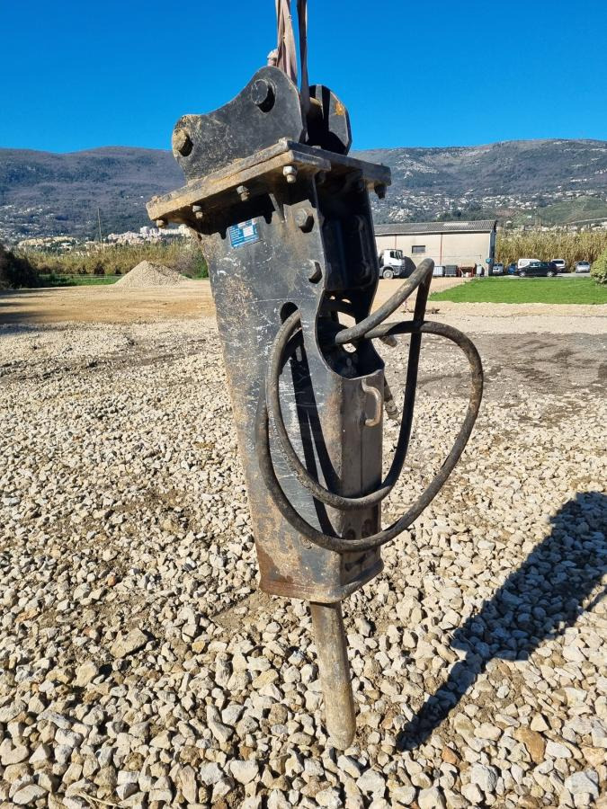 Furukawa F9 pour mini pelle de 8t - Martillo hidráulico: foto 1 Furukawa F9 pour mini pelle de 8t - Martillo hidráulico: foto 1