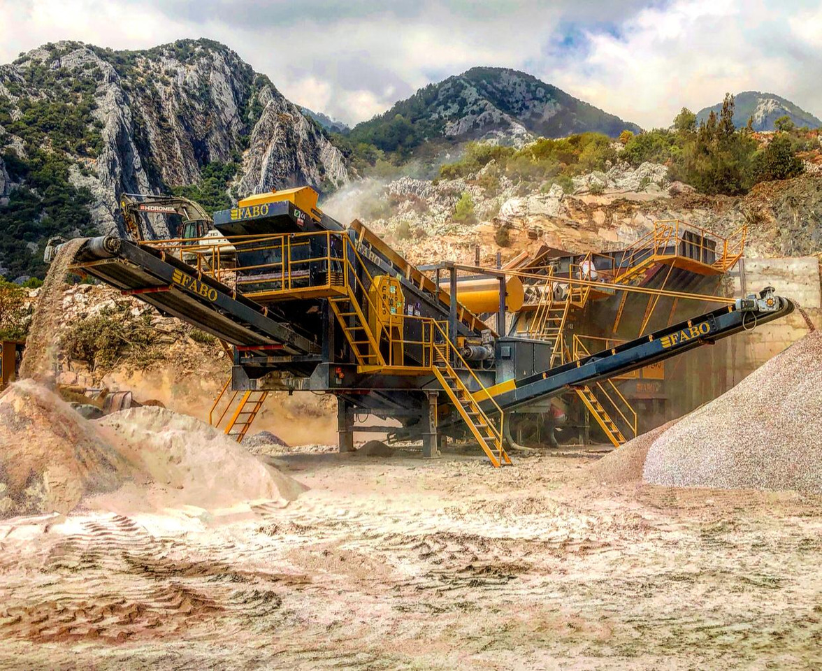 Maquinaria para minería nuevo FABO mining machinery - crushing plant: foto 1
