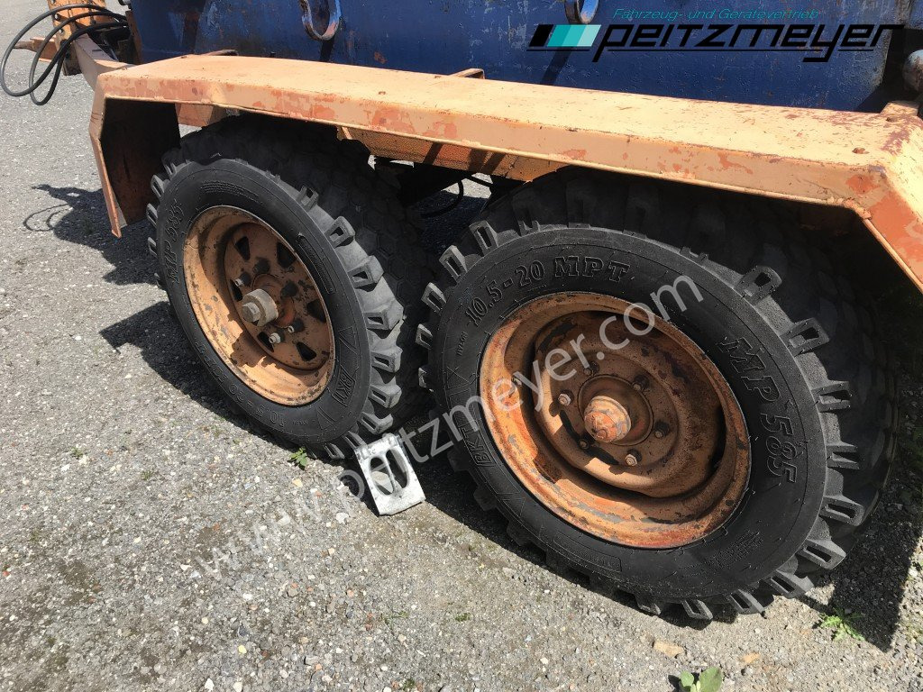 BATHE TANDEMANHÄNGER Bitum / Teerkocher 2,8 m³ - Cisterna de riego asfáltico: foto 3 BATHE TANDEMANHÄNGER Bitum / Teerkocher 2,8 m³ - Cisterna de riego asfáltico: foto 3