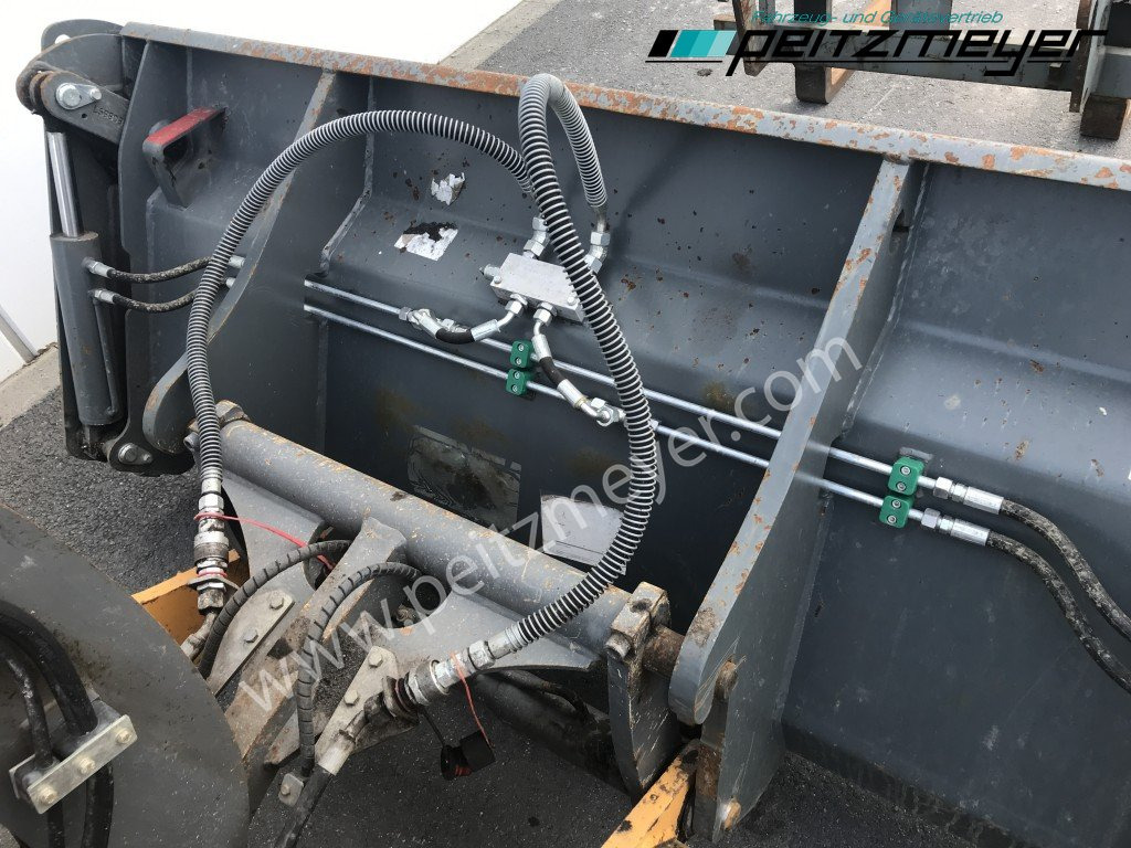 Cargadora de ruedas LIEBHERR RADLADER L 508 C 4in1 Schaufel + Palettengabel: foto 23 Cargadora de ruedas LIEBHERR RADLADER L 508 C 4in1 Schaufel + Palettengabel: foto 23