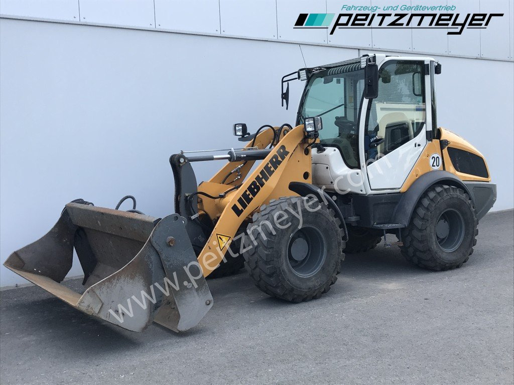 Cargadora de ruedas LIEBHERR RADLADER L 508 C 4in1 Schaufel + Palettengabel: foto 25 Cargadora de ruedas LIEBHERR RADLADER L 508 C 4in1 Schaufel + Palettengabel: foto 25
