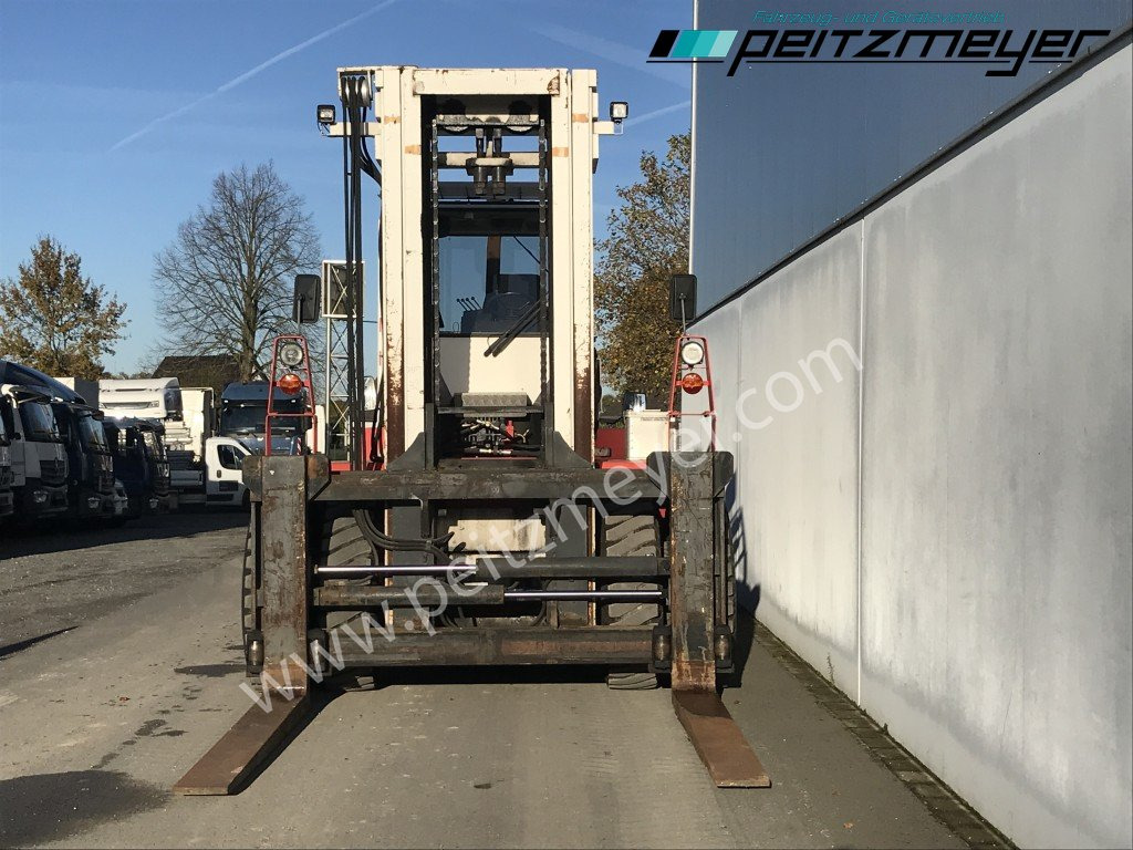 Svetruck Gabelstapler 25120-45 drehbarer Fahrersitz - Carretilla elevadora diésel: foto 5 Svetruck Gabelstapler 25120-45 drehbarer Fahrersitz - Carretilla elevadora diésel: foto 5
