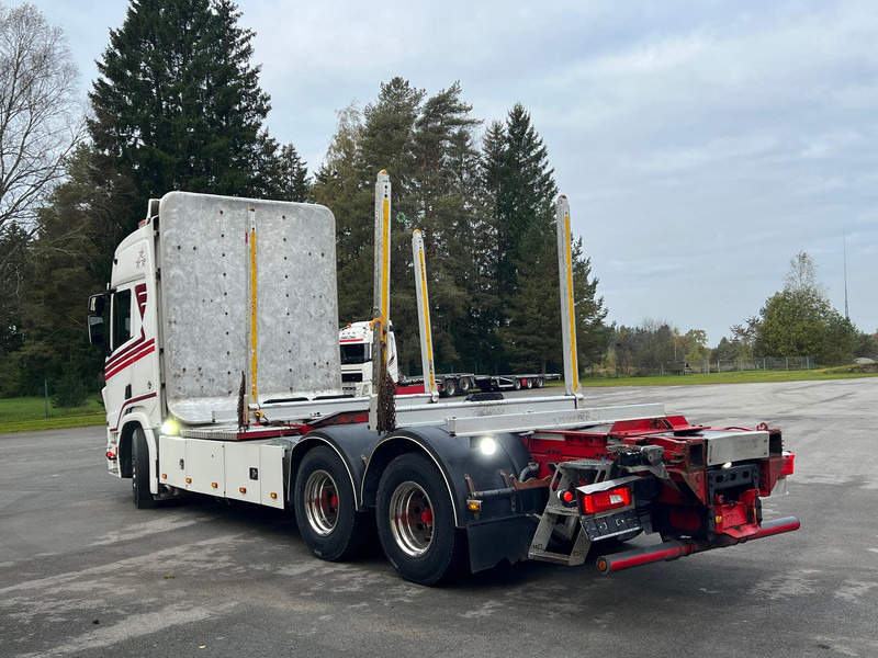 Scania R730 B6X4NB - Camión forestal, Camión grúa: foto 4 Scania R730 B6X4NB - Camión forestal, Camión grúa: foto 4