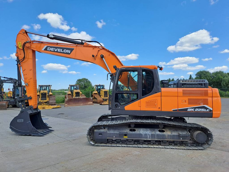 Develon DX225LC-7M - Excavadora de cadenas: foto 1 Develon DX225LC-7M - Excavadora de cadenas: foto 1