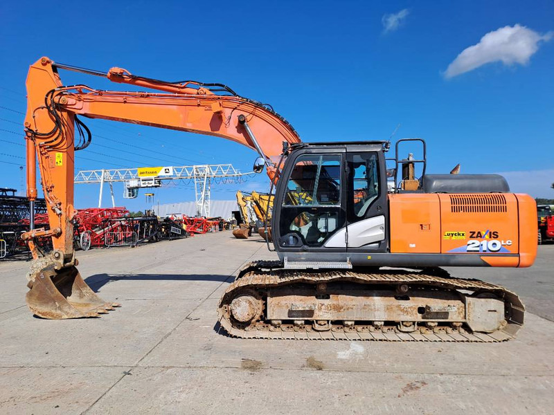 Hitachi ZX210LC-6 - Excavadora de cadenas: foto 1 Hitachi ZX210LC-6 - Excavadora de cadenas: foto 1