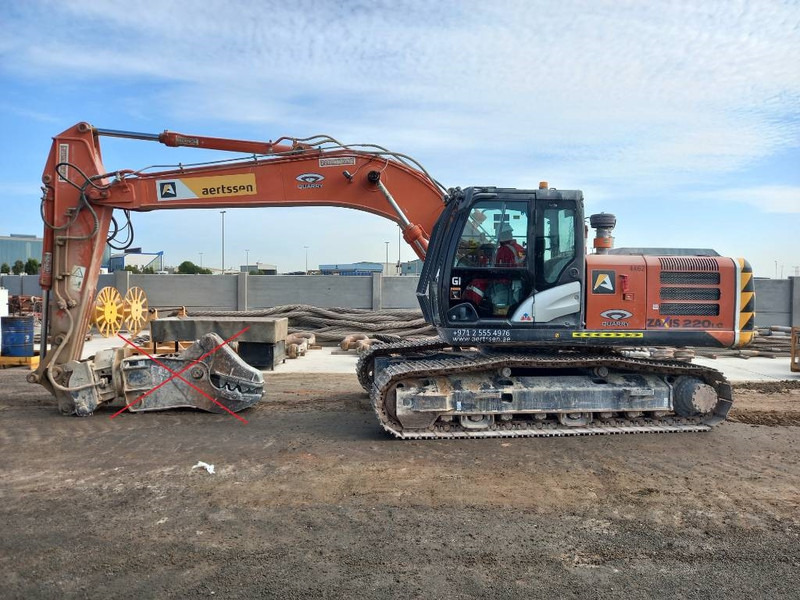 Hitachi ZX220LC (Abu Dhabi) - Excavadora de cadenas: foto 1 Hitachi ZX220LC (Abu Dhabi) - Excavadora de cadenas: foto 1