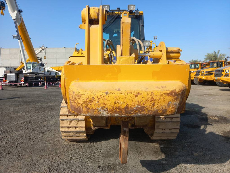 Komatsu D155A (4 pieces available - Abu Dhabi) - Bulldozer: foto 5 Komatsu D155A (4 pieces available - Abu Dhabi) - Bulldozer: foto 5