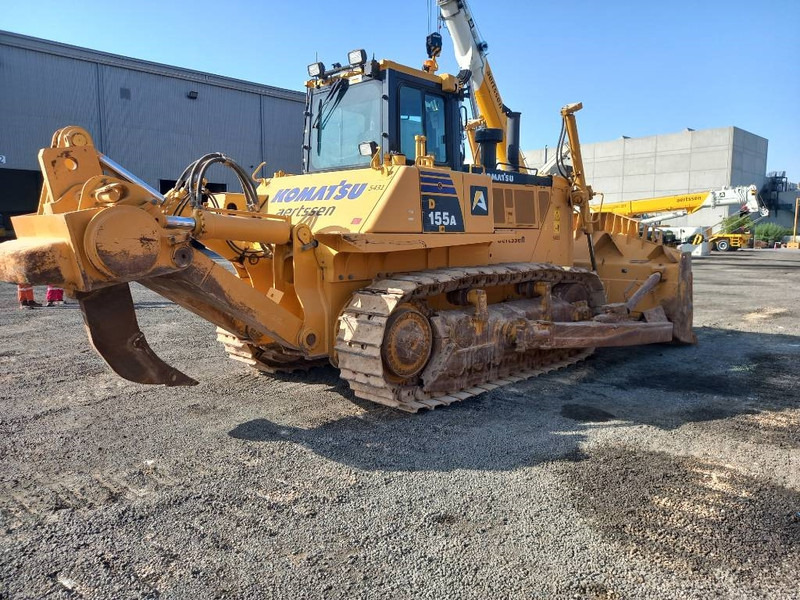 Komatsu D155A-6R (4 pcs available in Abu Dhabi) - Bulldozer: foto 4 Komatsu D155A-6R (4 pcs available in Abu Dhabi) - Bulldozer: foto 4