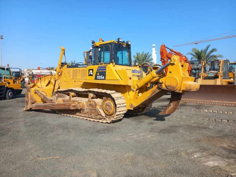 Komatsu D155A-6R (4 pcs available in Abu Dhabi) - Bulldozer: foto 2 Komatsu D155A-6R (4 pcs available in Abu Dhabi) - Bulldozer: foto 2