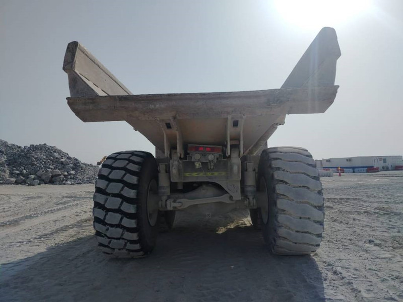 Komatsu HM400-3R (4 pieces available in Abu Dhabi) - Dúmper articulado: foto 5 Komatsu HM400-3R (4 pieces available in Abu Dhabi) - Dúmper articulado: foto 5