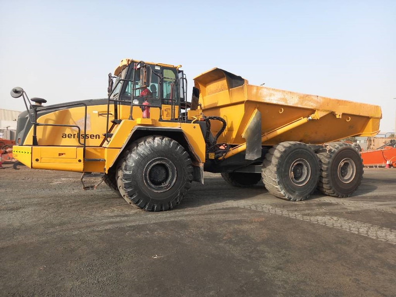 Komatsu HM400-3R (4pcs available in Abu Dhabi) - Dúmper articulado: foto 2 Komatsu HM400-3R (4pcs available in Abu Dhabi) - Dúmper articulado: foto 2