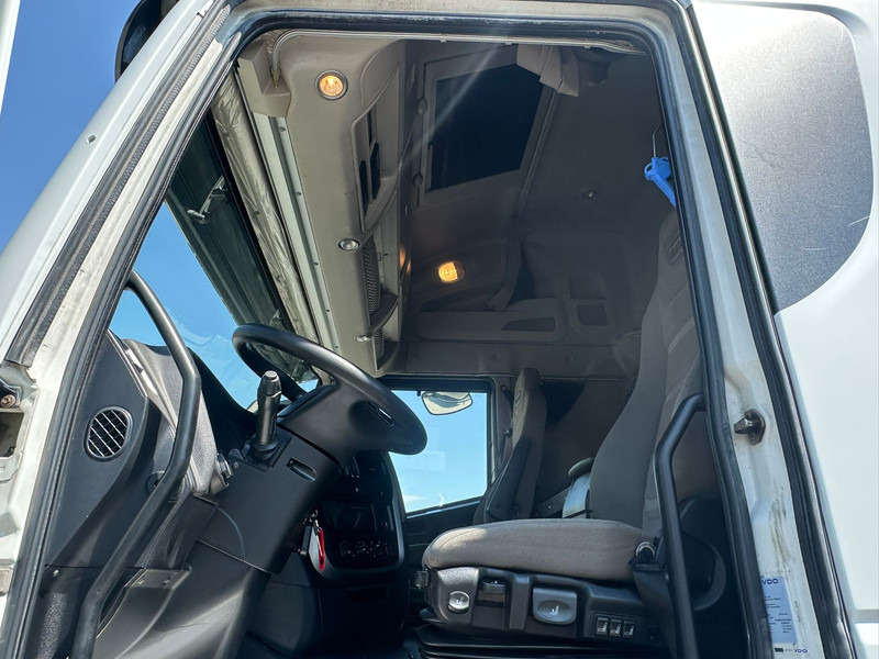 Cabeza tractora Iveco Stralis 460: foto 10