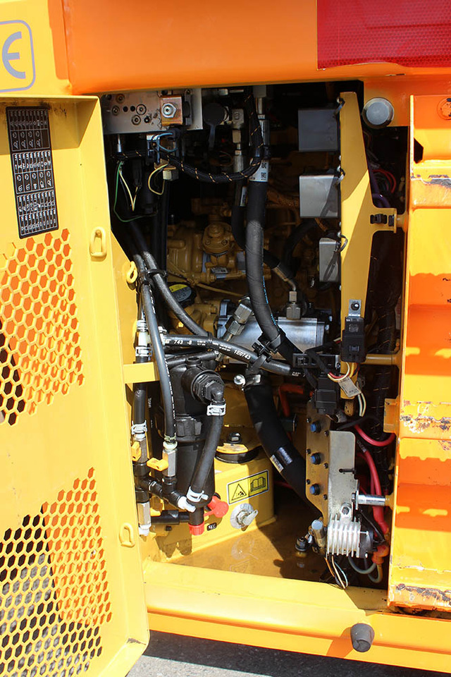 Apisonadora de asfalto CATERPILLAR CD10: foto 14