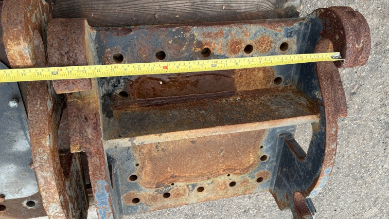 CATERPILLAR CW40 CW30 top bracket - Acoplamiento rápido para Excavadora: foto 3 CATERPILLAR CW40 CW30 top bracket - Acoplamiento rápido para Excavadora: foto 3