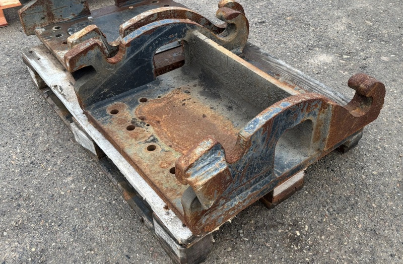 CATERPILLAR CW40 CW30 top bracket - Acoplamiento rápido para Excavadora: foto 1 CATERPILLAR CW40 CW30 top bracket - Acoplamiento rápido para Excavadora: foto 1