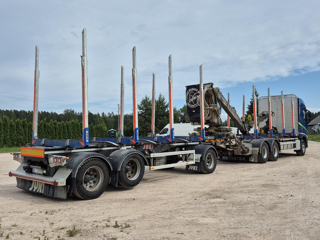 VOLVO FH500 JYKI V31 Kesla - Camión forestal: foto 3 VOLVO FH500 JYKI V31 Kesla - Camión forestal: foto 3