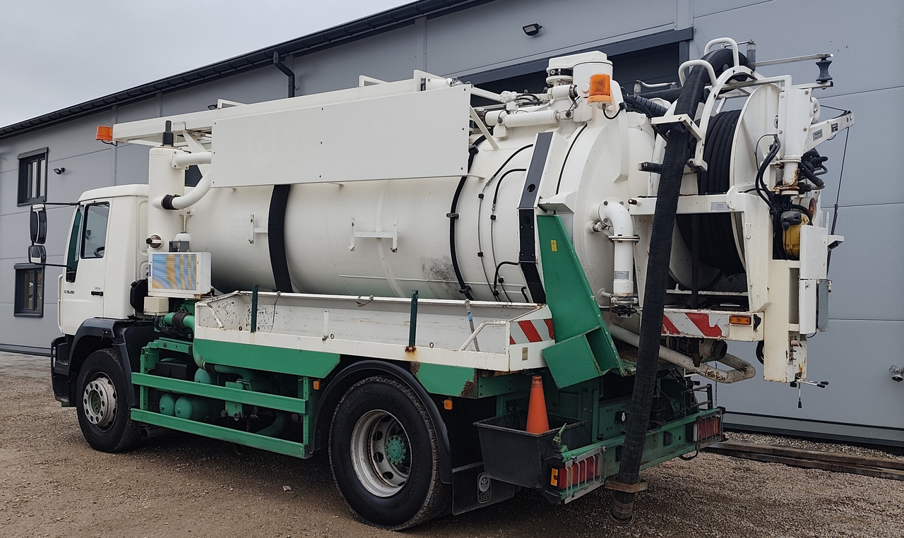 MAN MULLER - Limpieza de alcantarillado: foto 3 MAN MULLER - Limpieza de alcantarillado: foto 3