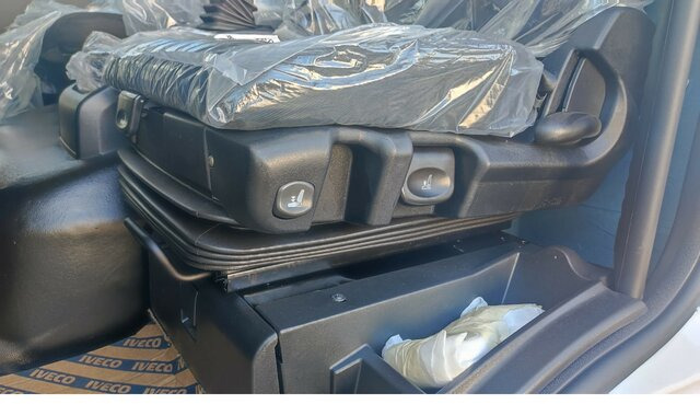 IVECO EuroCargo ML120EL21 EVI_E-AC+ PILOT+PTO... - Camión chasis: foto 5 IVECO EuroCargo ML120EL21 EVI_E-AC+ PILOT+PTO... - Camión chasis: foto 5