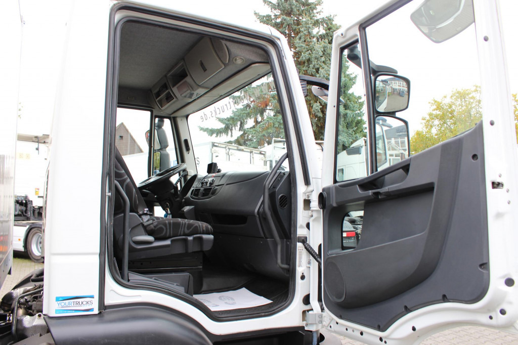 Iveco Eurocargo 160E210 E6 Koffer 6,9m Seiten Tür LBW - Camión caja cerrada: foto 5 Iveco Eurocargo 160E210 E6 Koffer 6,9m Seiten Tür LBW - Camión caja cerrada: foto 5
