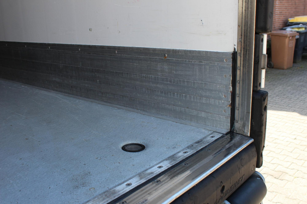 Lamberet Thermo King SLXi 300 Fleischer Meat Viande SAF - Semirremolque frigorífico: foto 5 Lamberet Thermo King SLXi 300 Fleischer Meat Viande SAF - Semirremolque frigorífico: foto 5