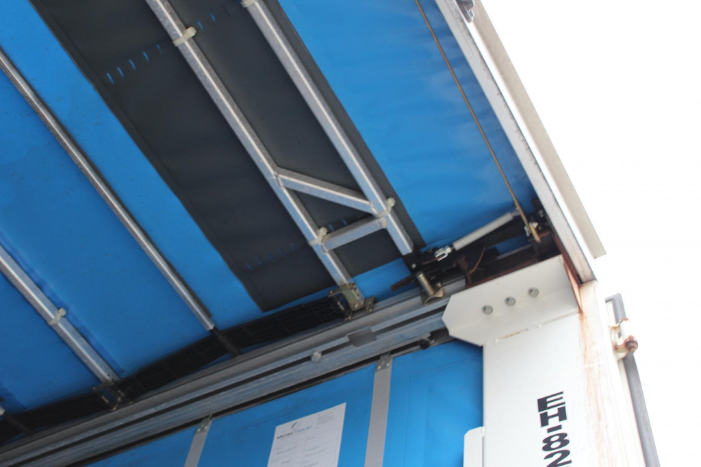 MAN TGS 18.440 Plane Zug Schlafplatz AHK Retarder - Camión lona: foto 2 MAN TGS 18.440 Plane Zug Schlafplatz AHK Retarder - Camión lona: foto 2