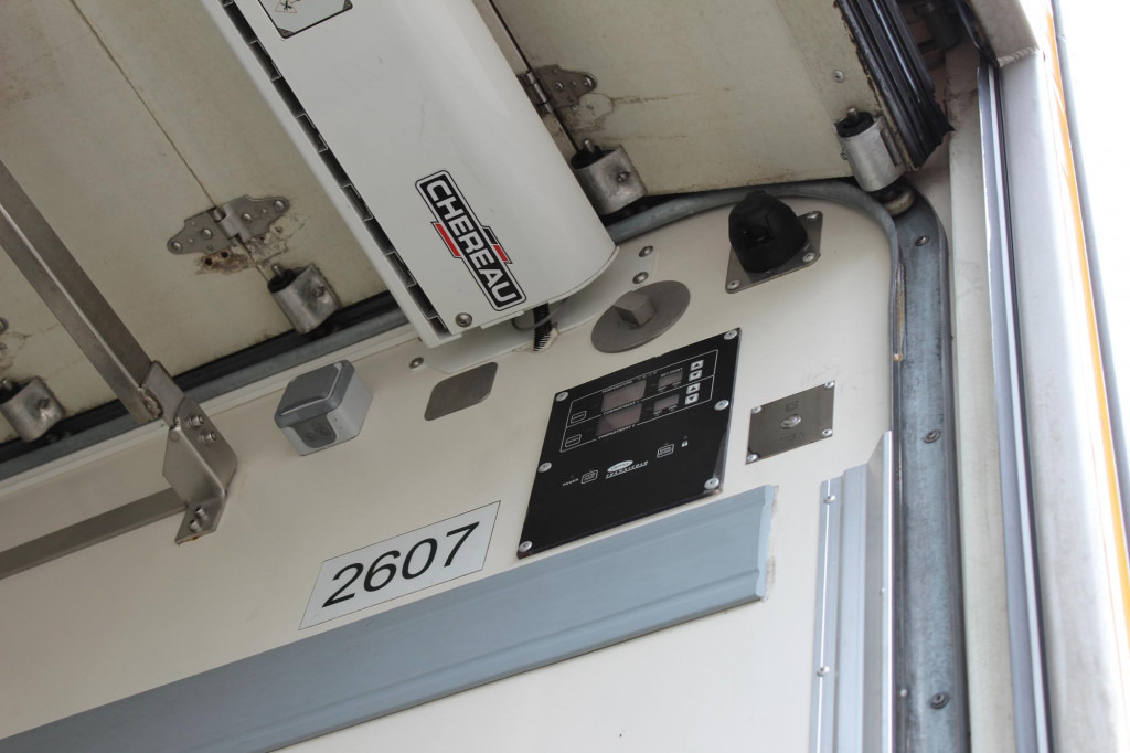 Mercedes-Benz Actros 2532 E5 CS 1150 Multi Bi-Temp LBW Rolltor - Camión frigorífico: foto 4 Mercedes-Benz Actros 2532 E5 CS 1150 Multi Bi-Temp LBW Rolltor - Camión frigorífico: foto 4