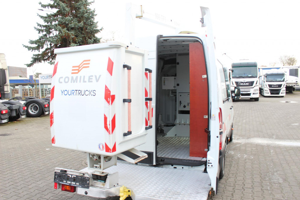 Renault Master Bühne EN100TF1 10m Klima 561h AHK - Camión con plataforma elevadora: foto 4 Renault Master Bühne EN100TF1 10m Klima 561h AHK - Camión con plataforma elevadora: foto 4