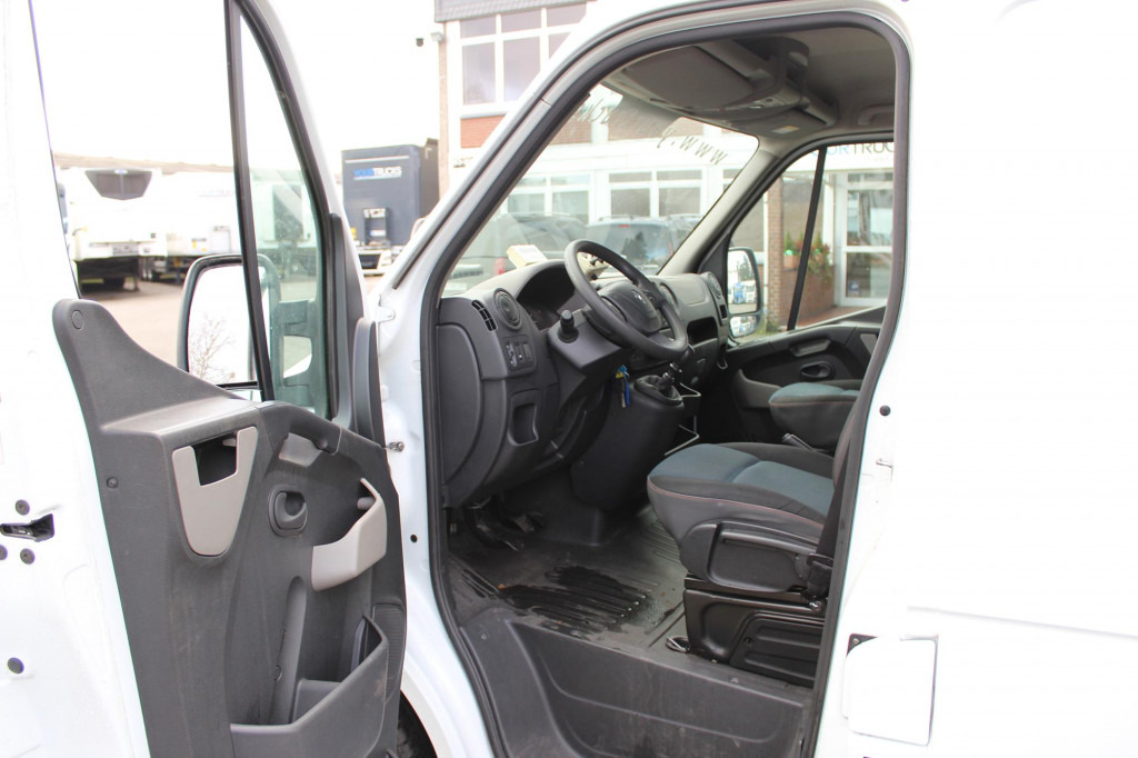 Camión con plataforma elevadora Renault Master Bühne EN100TF1 10m Klima 561h AHK: foto 7 Camión con plataforma elevadora Renault Master Bühne EN100TF1 10m Klima 561h AHK: foto 7