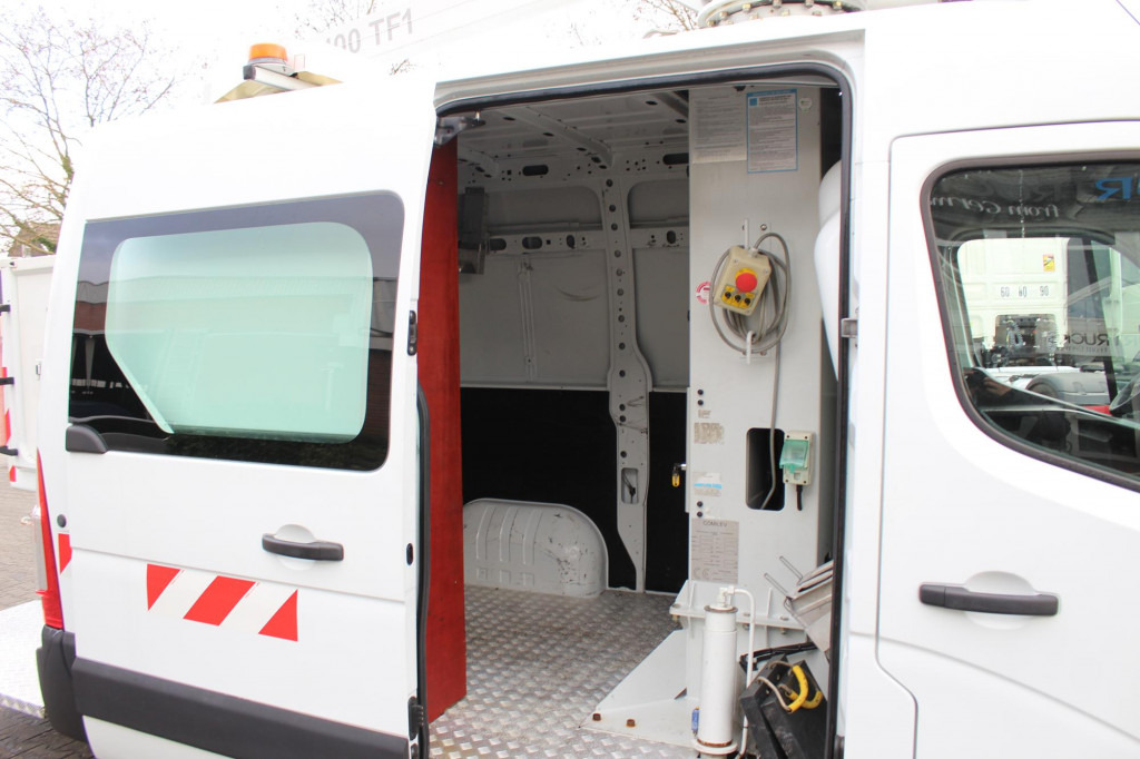 Camión con plataforma elevadora Renault Master Bühne EN100TF1 10m Klima 561h AHK: foto 14 Camión con plataforma elevadora Renault Master Bühne EN100TF1 10m Klima 561h AHK: foto 14