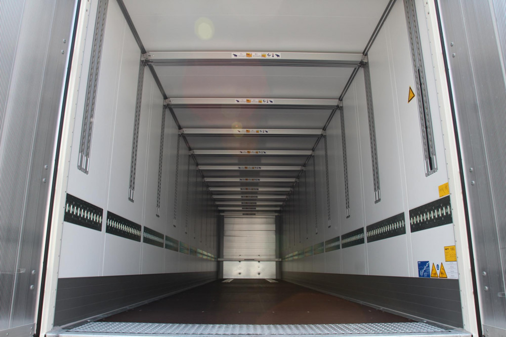 Semirremolque caja cerrada SCHMITZ Koffer    DS Liftachse 4x Pal.-Kasten NEU !: foto 13