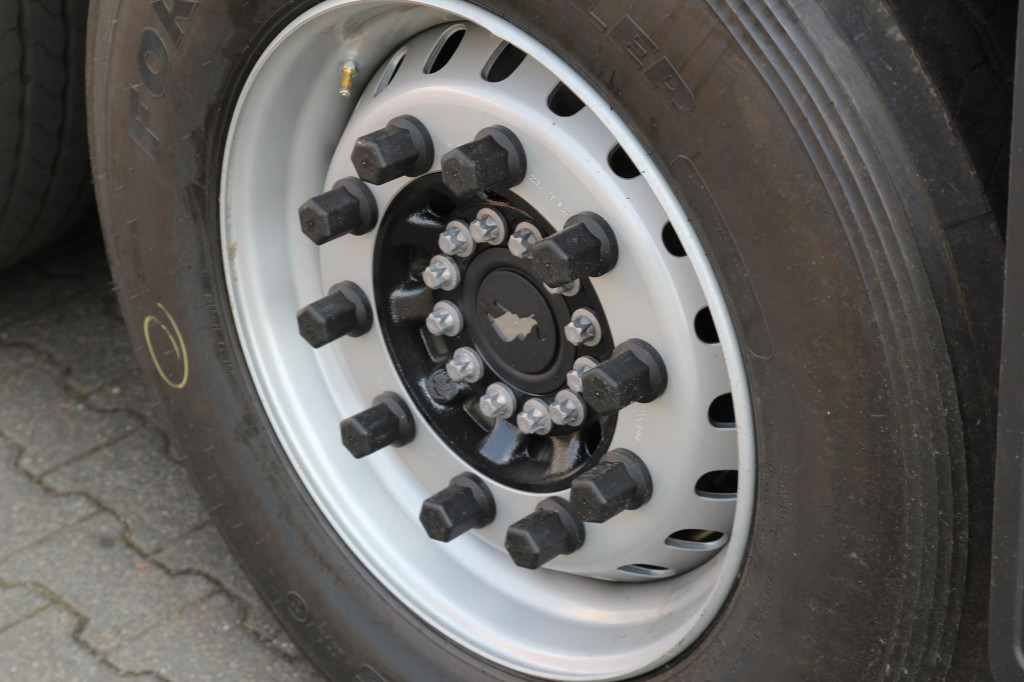 Semirremolque caja cerrada SCHMITZ Koffer    DS Liftachse 4x Pal.-Kasten NEU !: foto 6