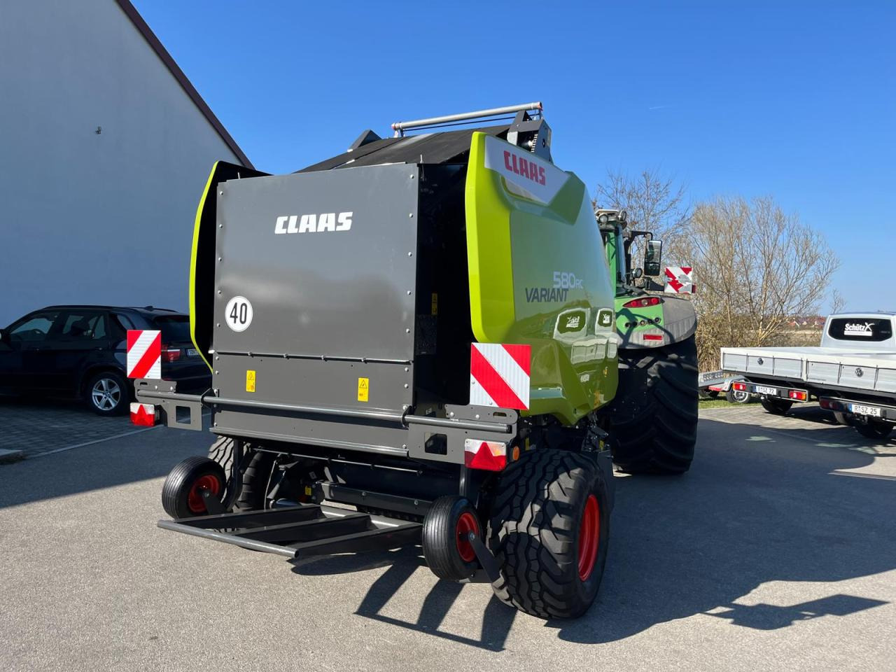 CLAAS Variant 580 RC PRO, neuwertige Rundballenpresse, Baujahr 2023, erst 39 Betriebsstunden !!! - Rotoempacadora: foto 4 CLAAS Variant 580 RC PRO, neuwertige Rundballenpresse, Baujahr 2023, erst 39 Betriebsstunden !!! - Rotoempacadora: foto 4
