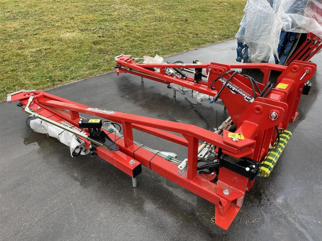 Hatzenbichler Neuer unbenutzter Striegel mit hydraulischer Druckverstellung, 12m AB, Hatzenbichler Striegel - Grada: foto 2 Hatzenbichler Neuer unbenutzter Striegel mit hydraulischer Druckverstellung, 12m AB, Hatzenbichler Striegel - Grada: foto 2