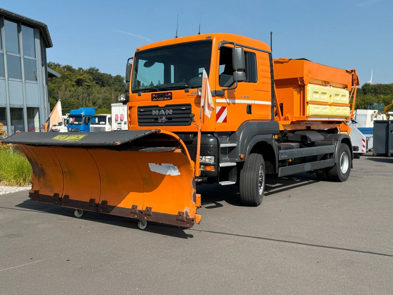 MAN TGA 18.350 4x4 Meiler Abroller RK 14.45 Winterd. - Camión multibasculante: foto 1 MAN TGA 18.350 4x4 Meiler Abroller RK 14.45 Winterd. - Camión multibasculante: foto 1