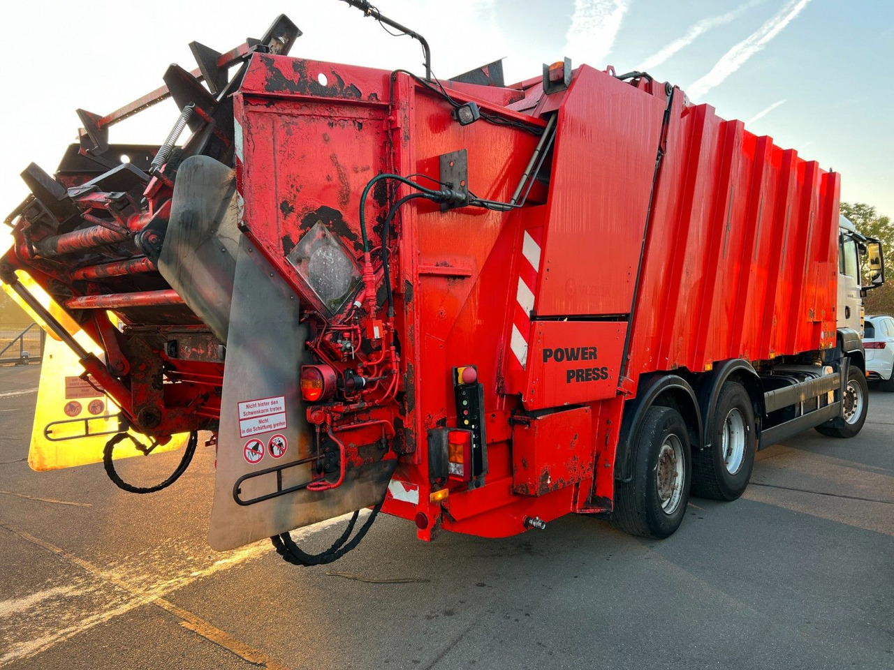 Arrendamiento de MAN TGS 26.360 6x2 Faun Power Press 524 + Schütte MAN TGS 26.360 6x2 Faun Power Press 524 + Schütte MAN TGS 26.360 6x2 Faun Power Press 524 + Schütte MAN TGS 26.360 6x2 Faun Power Press 524 + Schütte: foto 11 Arrendamiento de MAN TGS 26.360 6x2 Faun Power Press 524 + Schütte MAN TGS 26.360 6x2 Faun Power Press 524 + Schütte MAN TGS 26.360 6x2 Faun Power Press 524 + Schütte MAN TGS 26.360 6x2 Faun Power Press 524 + Schütte: foto 11