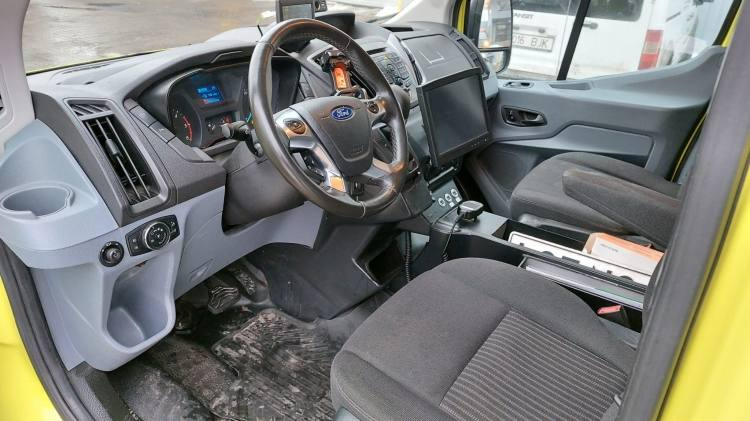 FORD TRANSIT 2,0TDI AMBULANCE KLIMA 12.2018 EURO 6, 3 UNITS - Ambulancia: foto 2 FORD TRANSIT 2,0TDI AMBULANCE KLIMA 12.2018 EURO 6, 3 UNITS - Ambulancia: foto 2