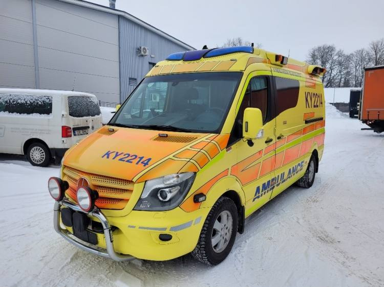 MERCEDES – BENZ SPRINTER 3.0D AMBULANCE (TAMLANS) KLIMA, 11.2016, EURO 6  - Ambulancia: foto 2 MERCEDES – BENZ SPRINTER 3.0D AMBULANCE (TAMLANS) KLIMA, 11.2016, EURO 6  - Ambulancia: foto 2