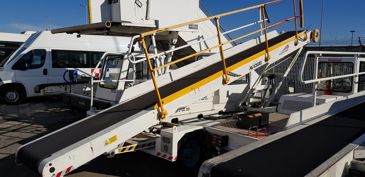 AVIOGEI Belt loader NS450 - Cargadora de banda: foto 1 AVIOGEI Belt loader NS450 - Cargadora de banda: foto 1