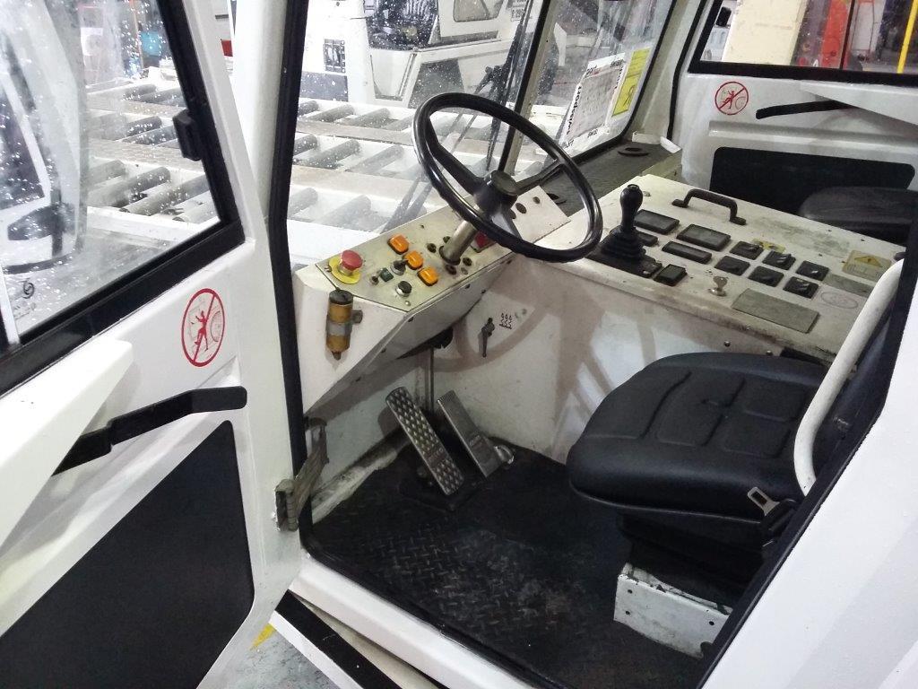 Pushback TLD TMX400-27 - Remolcador de aviones: foto 4 Pushback TLD TMX400-27 - Remolcador de aviones: foto 4