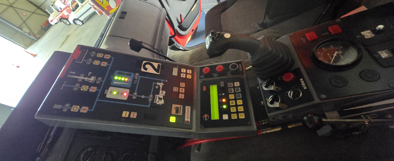 Sides - Camión de bomberos: foto 3 Sides - Camión de bomberos: foto 3