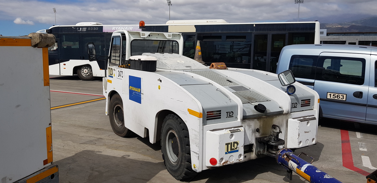 TLD Pushback TMX150-15 - Remolcador de aviones: foto 1 TLD Pushback TMX150-15 - Remolcador de aviones: foto 1