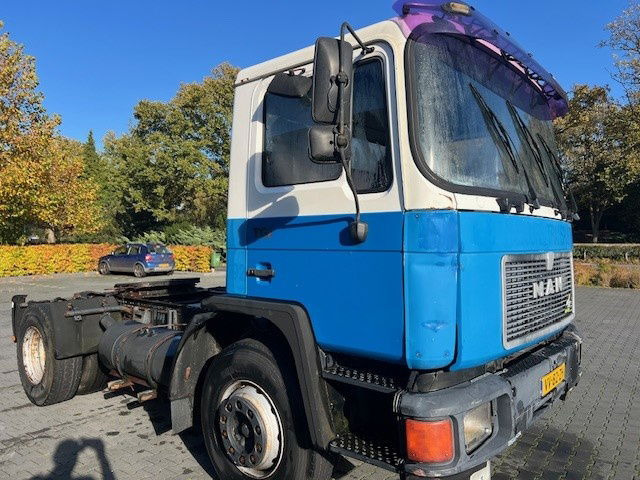 MAN 12.232 18.232 - Cabeza tractora: foto 2 MAN 12.232 18.232 - Cabeza tractora: foto 2