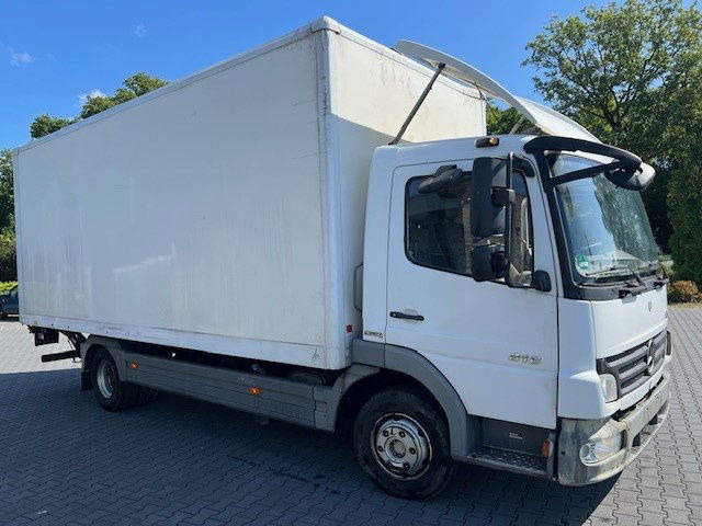 Mercedes-Benz Atego 816 Atego 816 - Camión caja cerrada: foto 2 Mercedes-Benz Atego 816 Atego 816 - Camión caja cerrada: foto 2