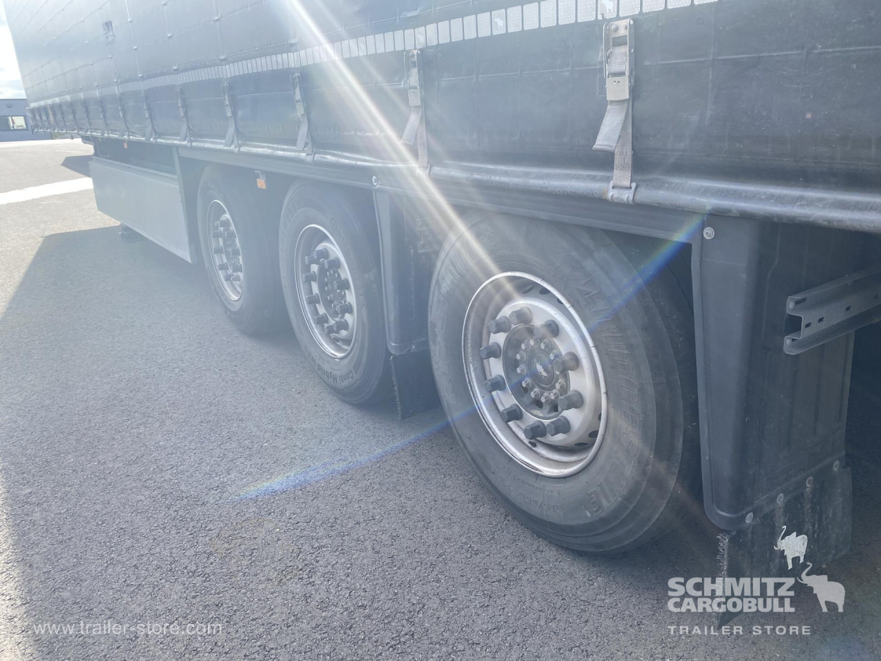 SCHMITZ Curtainsider Standard - Semirremolque lona: foto 4 SCHMITZ Curtainsider Standard - Semirremolque lona: foto 4
