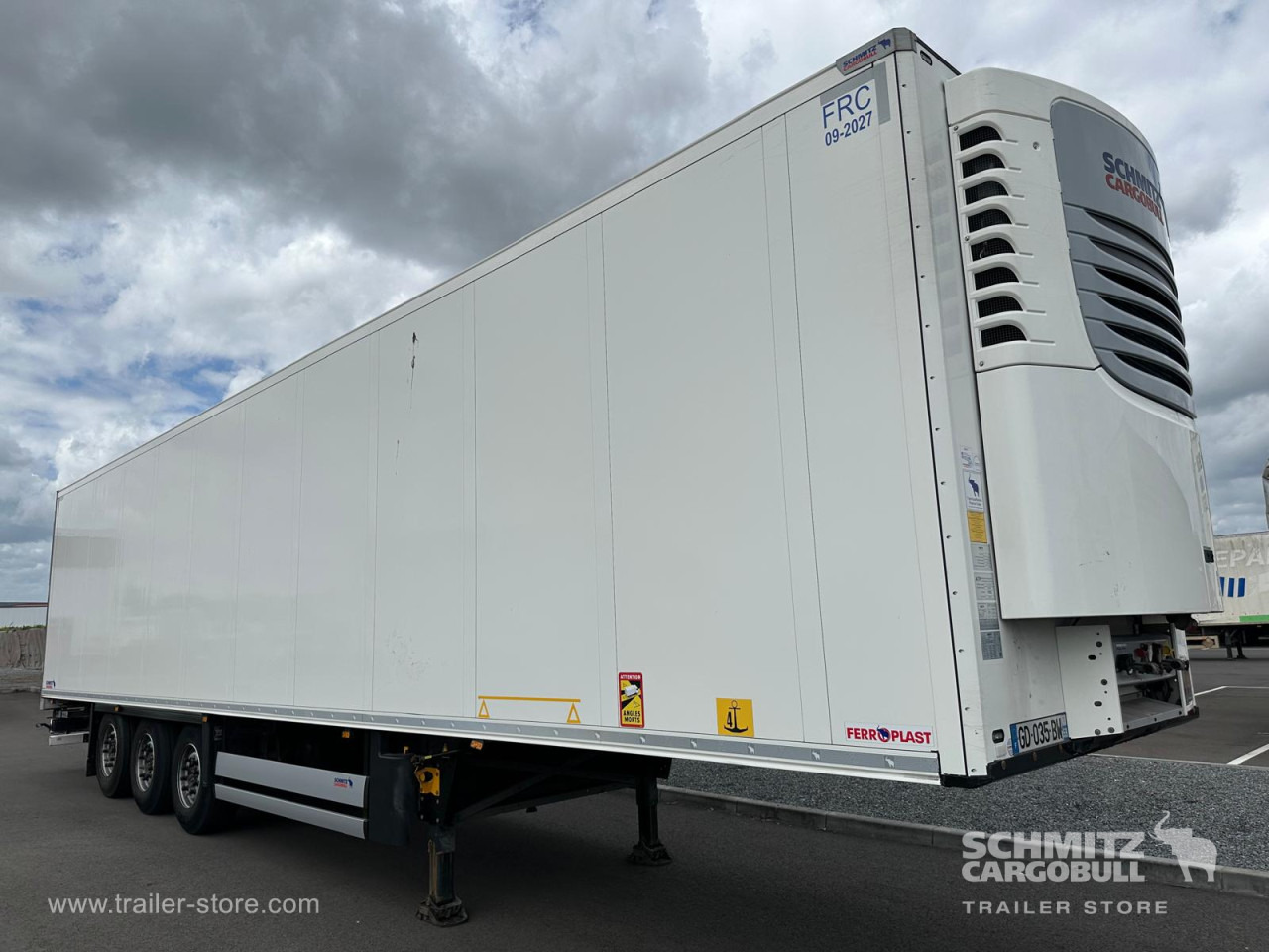 SCHMITZ Reefer Standard Double deck - Semirremolque isotérmico: foto 1 SCHMITZ Reefer Standard Double deck - Semirremolque isotérmico: foto 1
