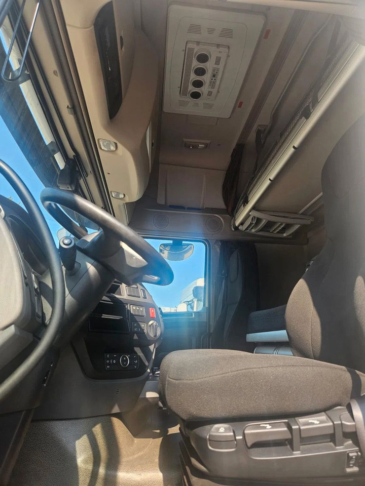 DAF XF 480 SSC-Standard-StandKlima-6 Units - Cabeza tractora: foto 5 DAF XF 480 SSC-Standard-StandKlima-6 Units - Cabeza tractora: foto 5