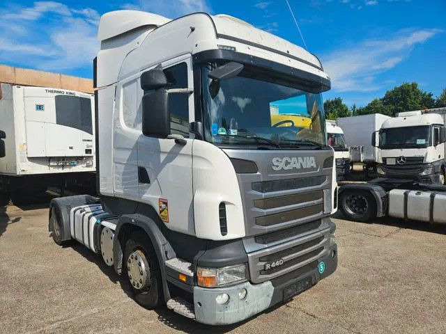 Scania R440 R440-HighLine-Mega-OptiCruise-EUR5EEV-2unit - Cabeza tractora: foto 2 Scania R440 R440-HighLine-Mega-OptiCruise-EUR5EEV-2unit - Cabeza tractora: foto 2