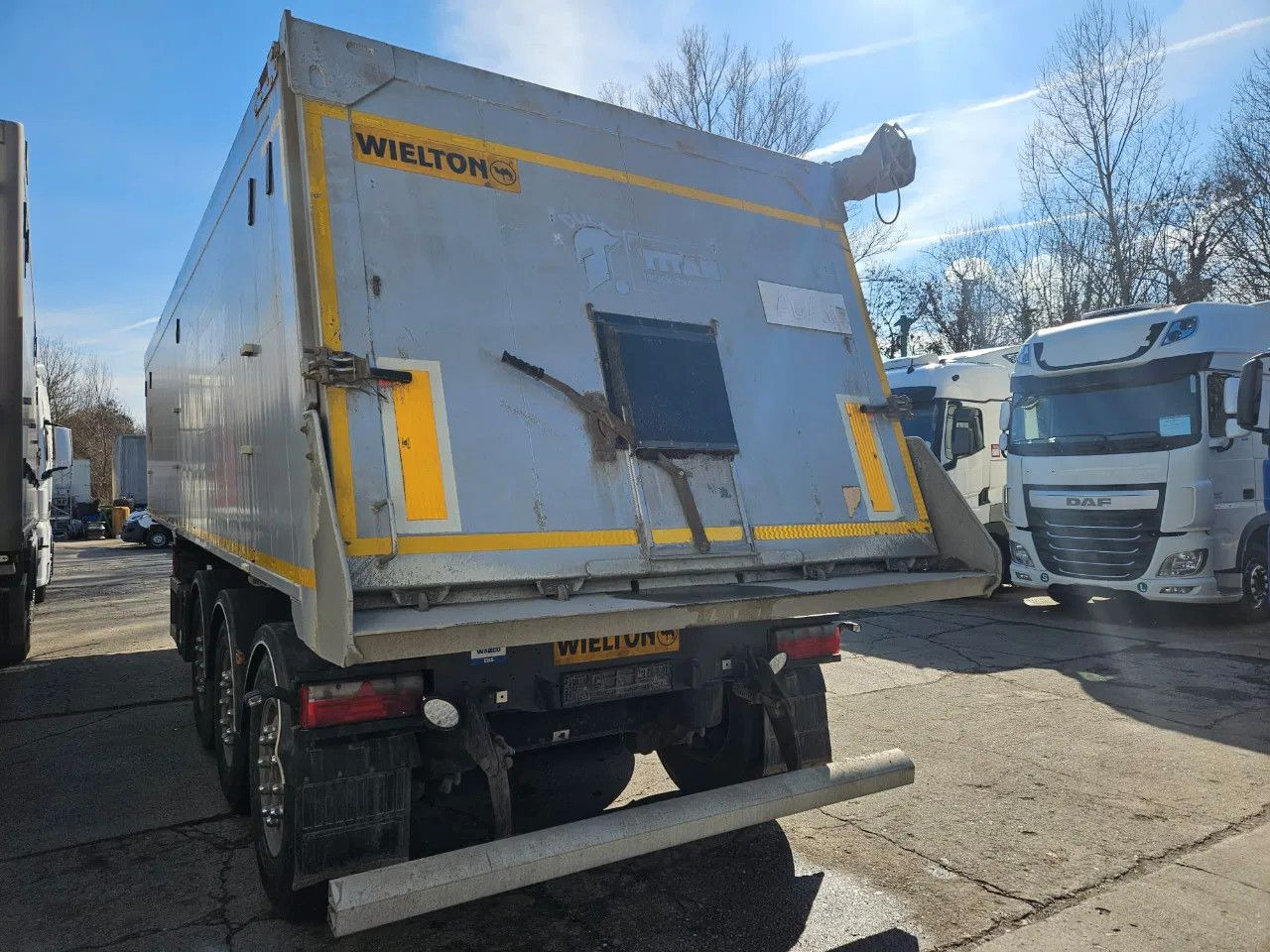Wielton NW-3 38m3 Lifting Axle, Alloy w. - Semirremolque volquete: foto 5 Wielton NW-3 38m3 Lifting Axle, Alloy w. - Semirremolque volquete: foto 5