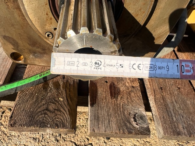 CATERPILLAR - Bomba hidráulica para Excavadora de cadenas: foto 3 CATERPILLAR - Bomba hidráulica para Excavadora de cadenas: foto 3